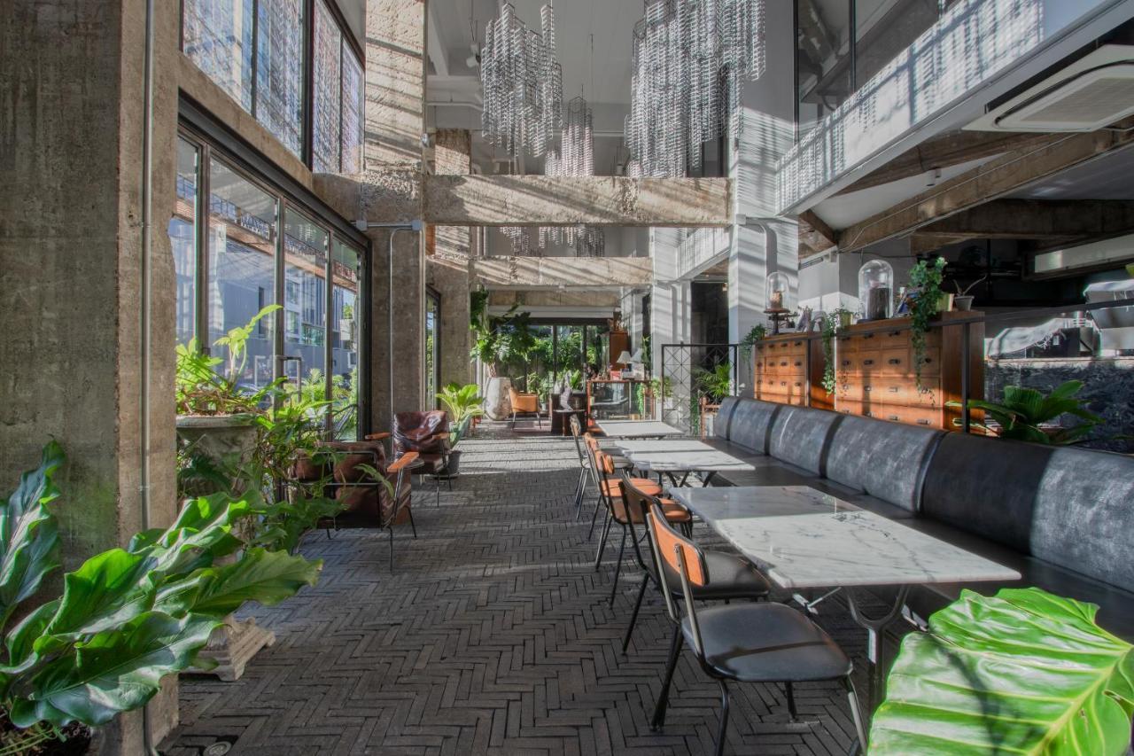 Ir-On Hotel Bangkok Exteriör bild